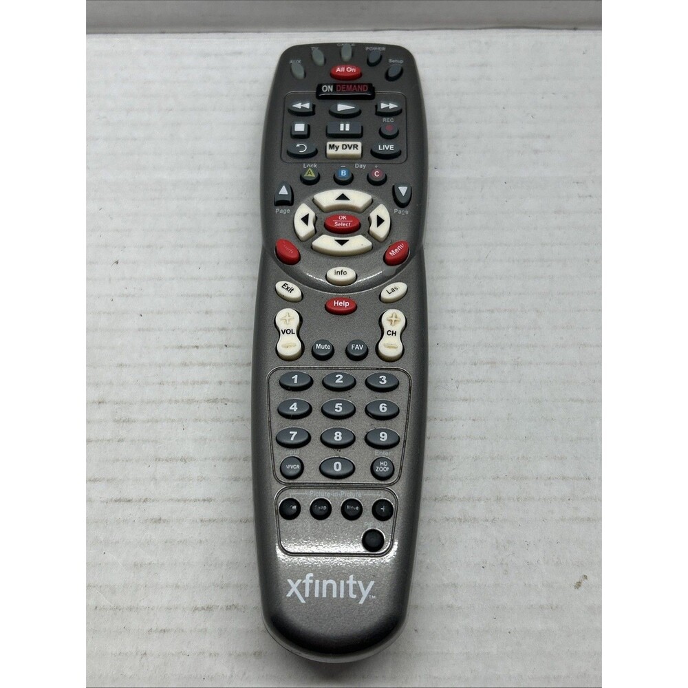 3 DEVICE UNIVERSAL COMCAST XFINITY REMOTE CONTROL RNG DCX